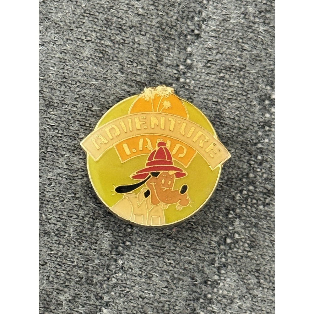 Vintage Disneyland Adventure Land Pin Goofy Made in Taiwan